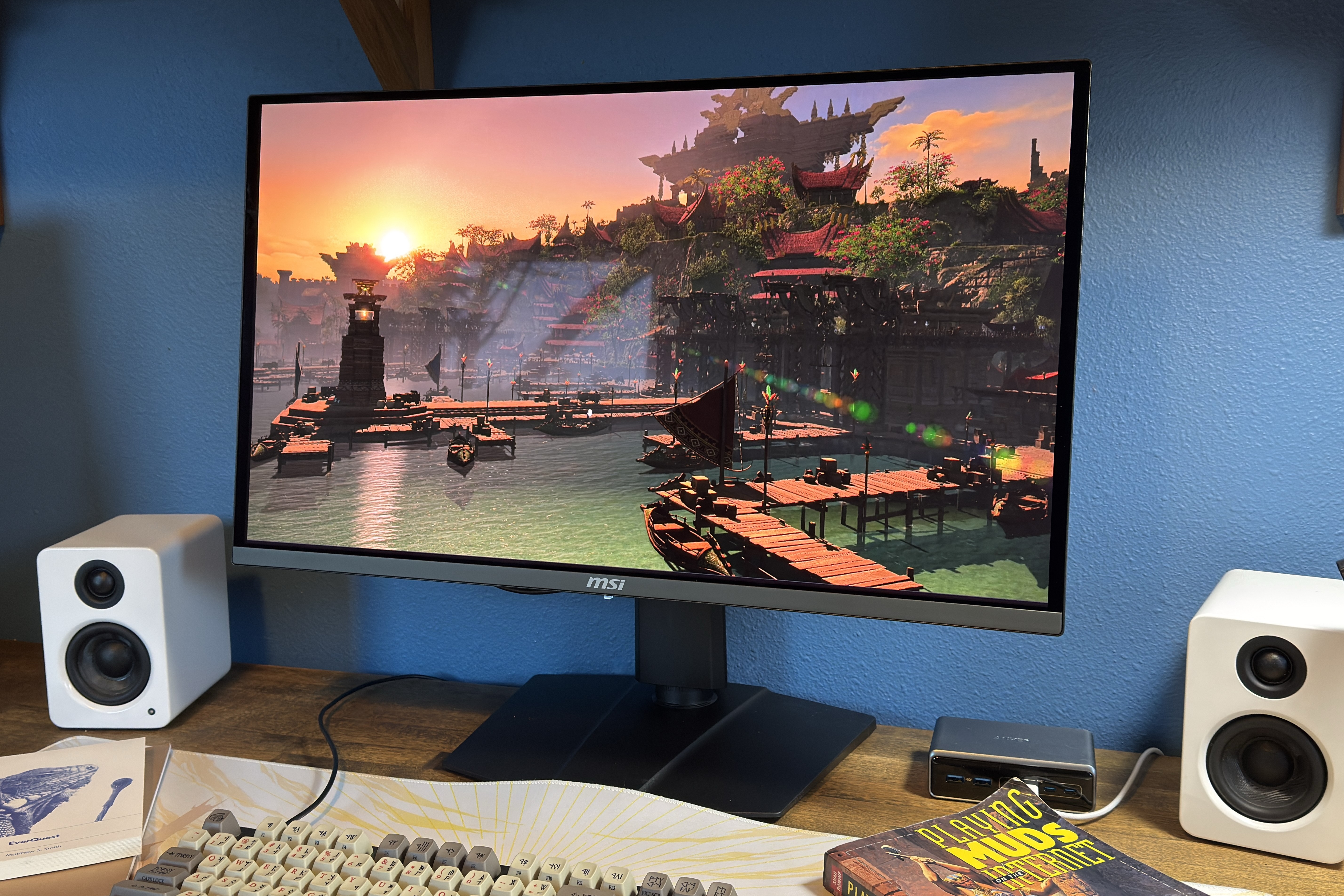 MSI MPG 272URX QD-OLED