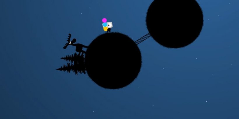 Homme portant des pelotes de laine violettes, bleues et jaunes alors qu'il se dirige vers un élan noir