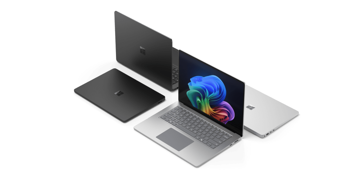 Image de l'ordinateur portable de surface sous embargo jusqu'à 1 30 à 7h pt 10amet