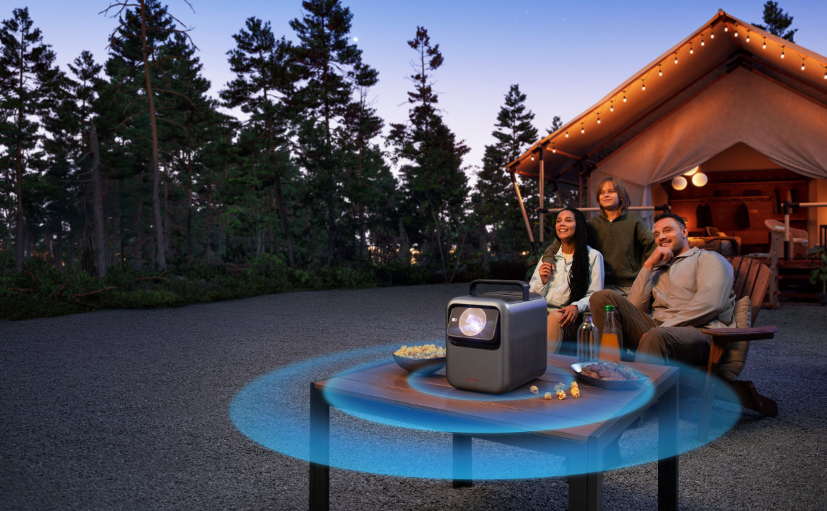Nebula annonce son nouveau projecteur intelligent X1 Triple Laser Outdoor 4K