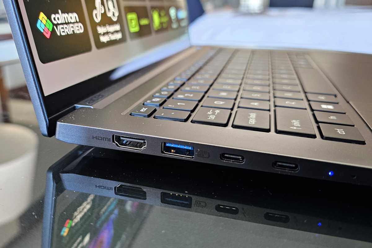 Acer Swift x Autre côté