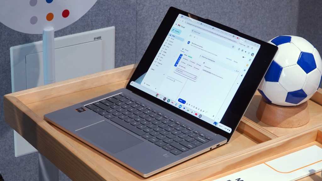 Lenovo Chromebook Plus 14 2025 hero