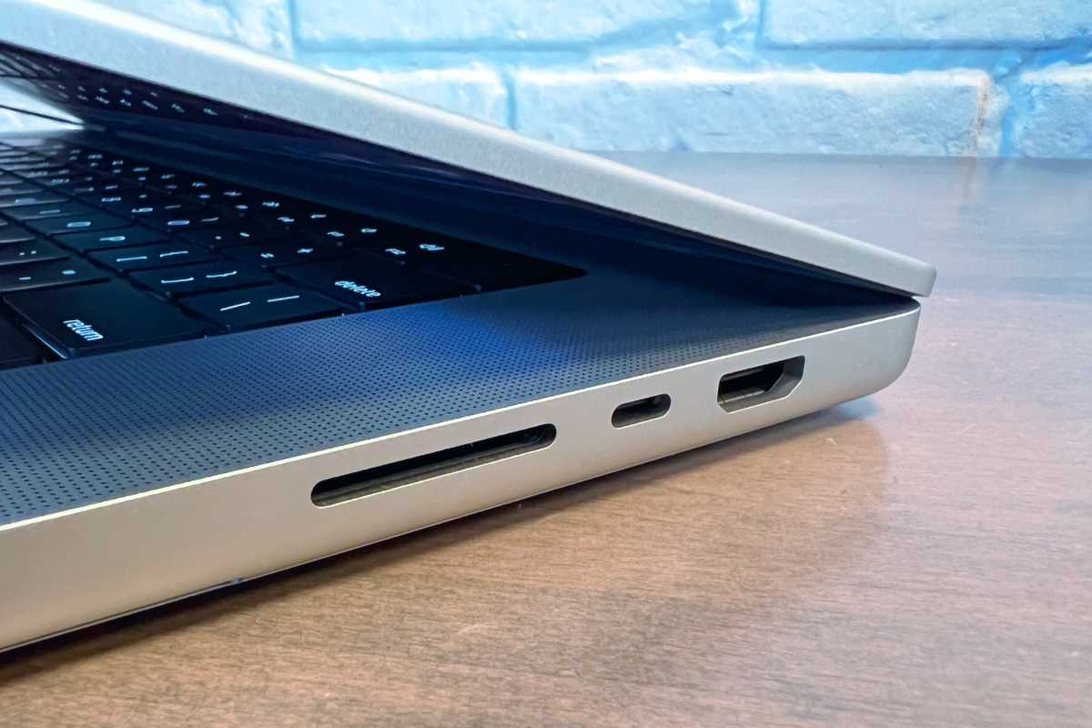 Ports MacBook Pro 16 pouces