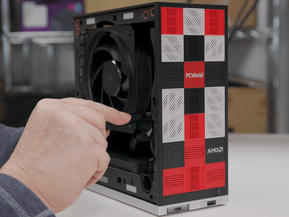 Bureau cadre avec tournevis