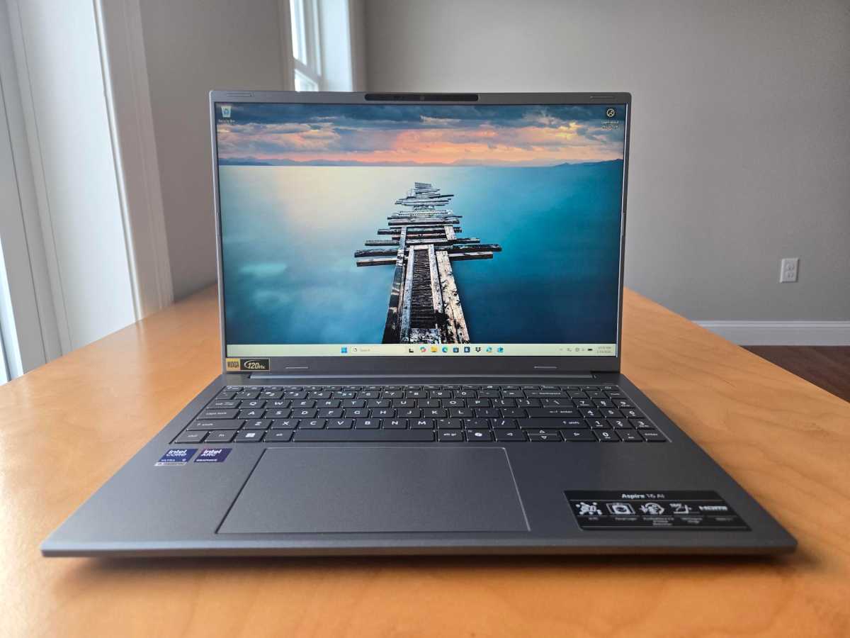 Acer Aspire 16 AI de front
