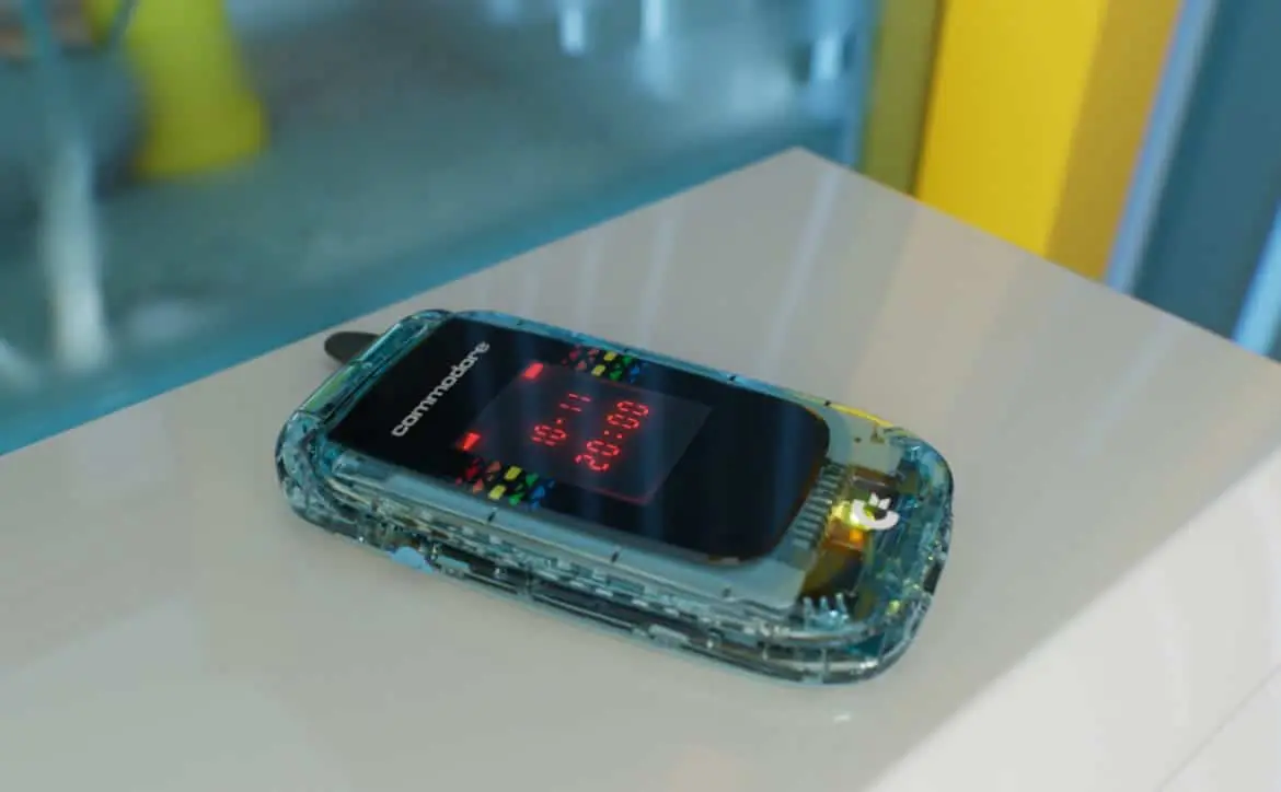 Le Commodore revient au matériel mobile avec le système d'exploitation Sailfish de Jolla