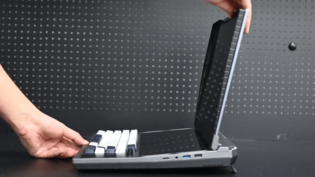 Krayzor dual screen gaming laptop