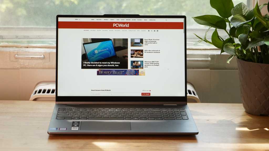 Lenovo IdeaPad 5 2-in-1 head on shot