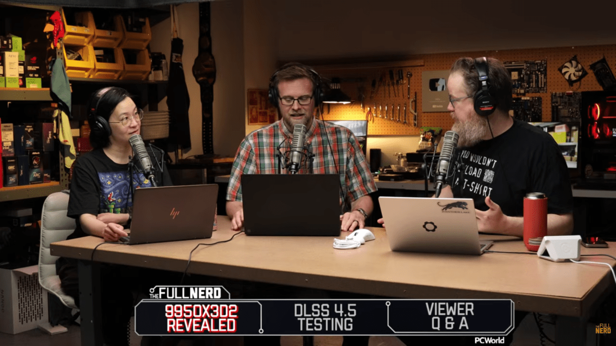 The Full Nerd Épisode 392 – Alaina, Adam et Will assis à table et discutant