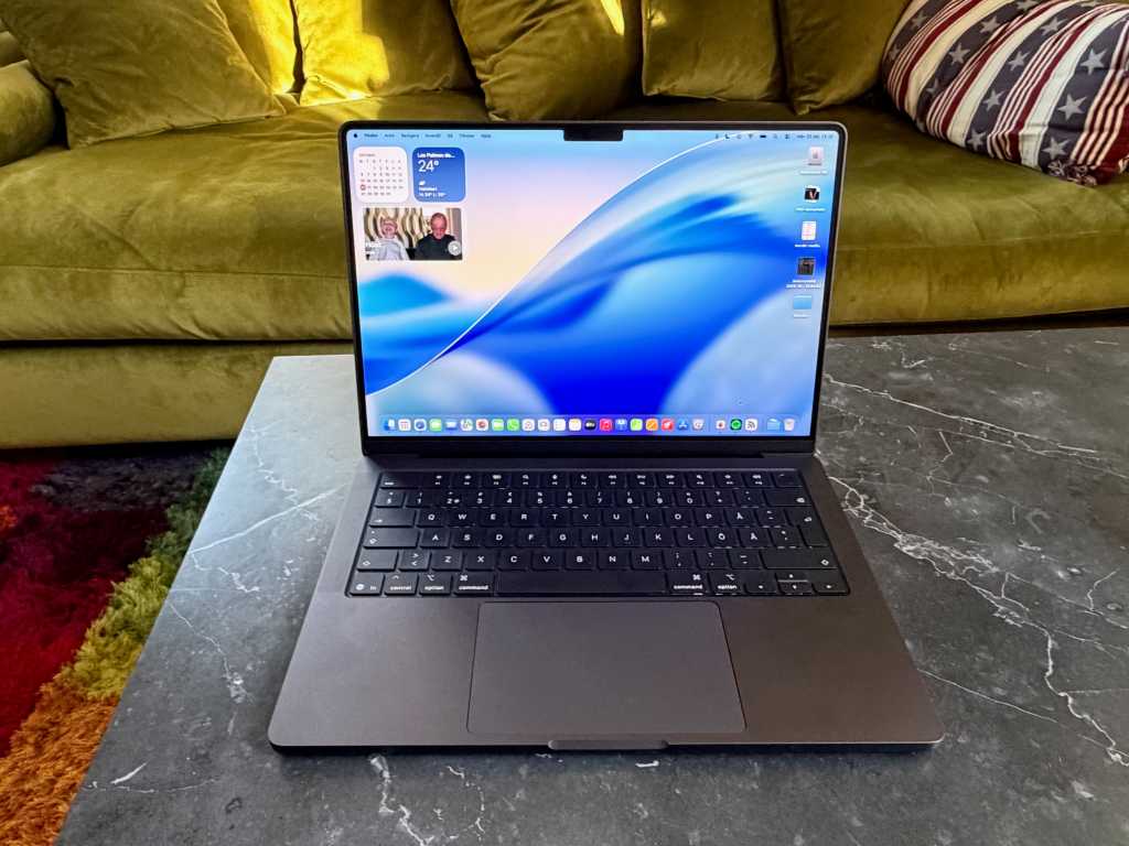 Macbook Pro M5 5379