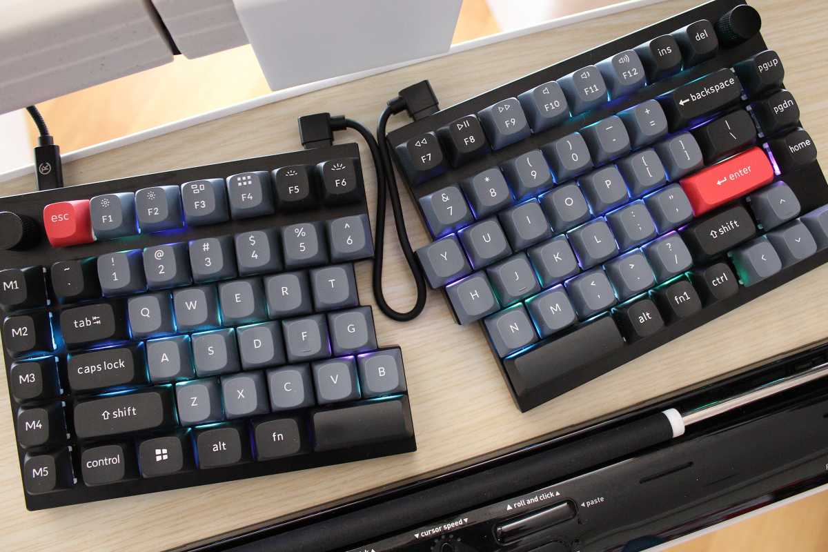 Vue de haut en bas Keychron Q11 QMK (inclinée, recadrée)