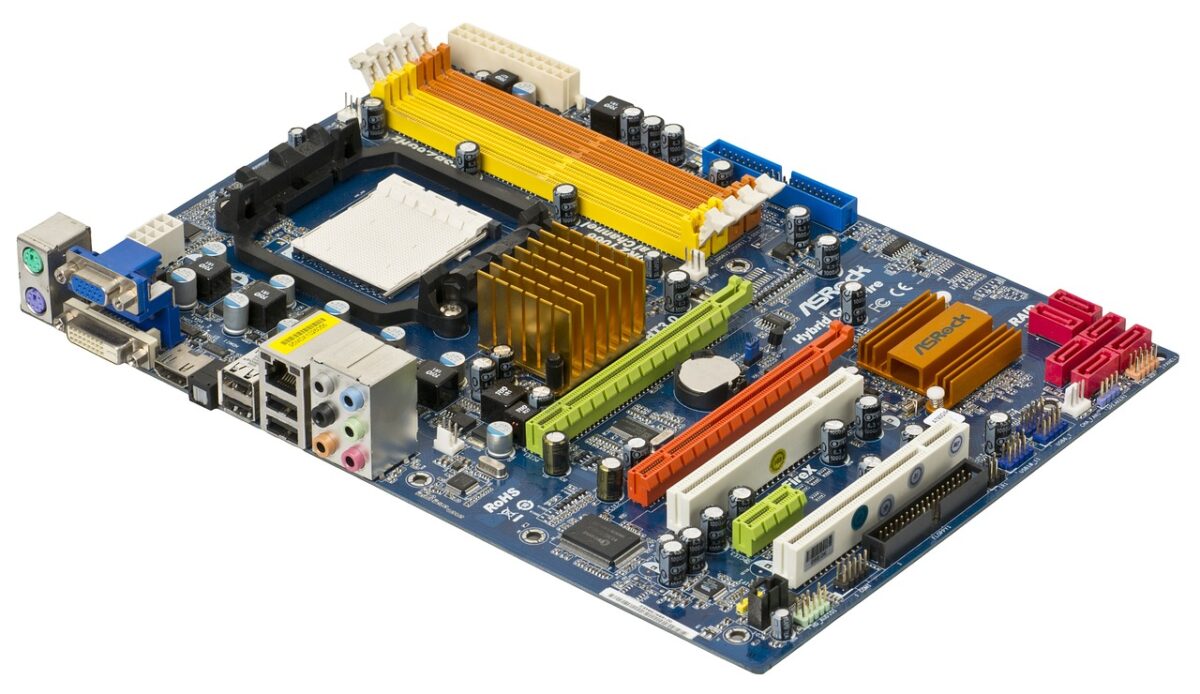 Carte mère pour PC gamer : guide d’achat et comparatif des meilleurs modèles