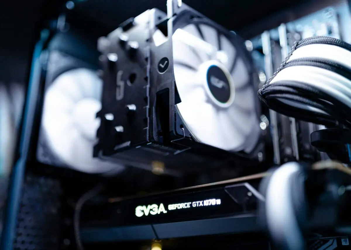 GeForce RTX 2080 Ti : prix, tests et caractéristiques de la carte graphique Nvidia