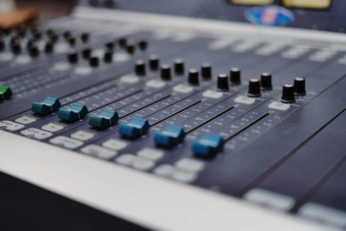 Les 3 meilleures interfaces audio pour streamer et jouer en 2024 : guide et comparatif